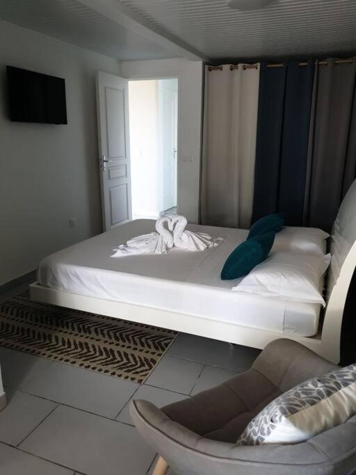Villa MARS ET VENUS LOCATION - piscine privée et chauffée à Sainte-Marie Extérieur photo